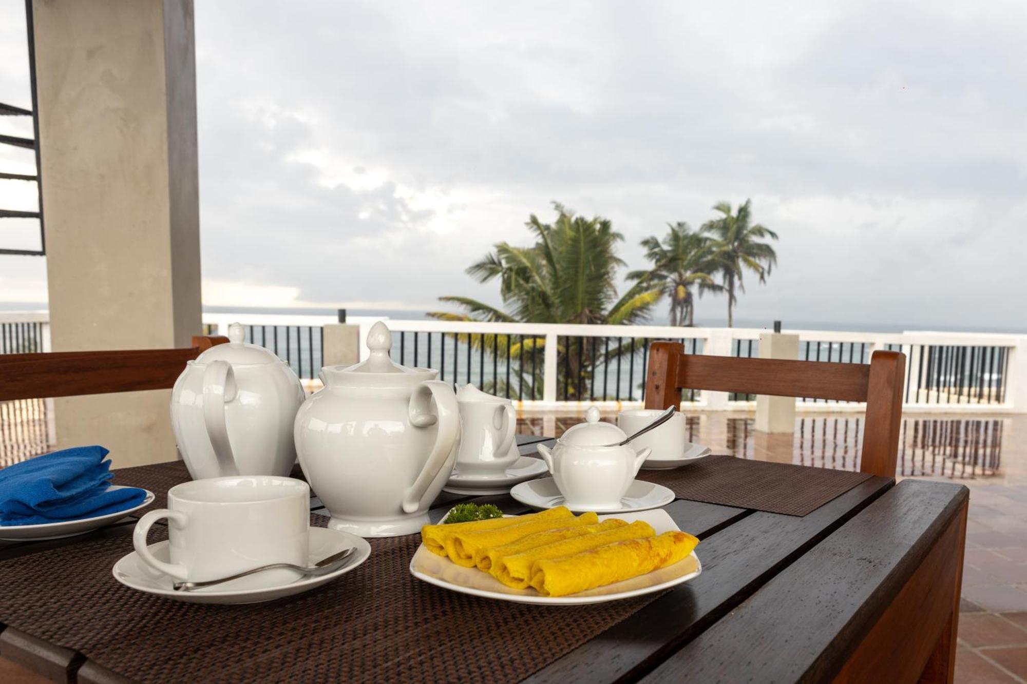 Pearldrop Waves Mirissa Hotel Exterior foto