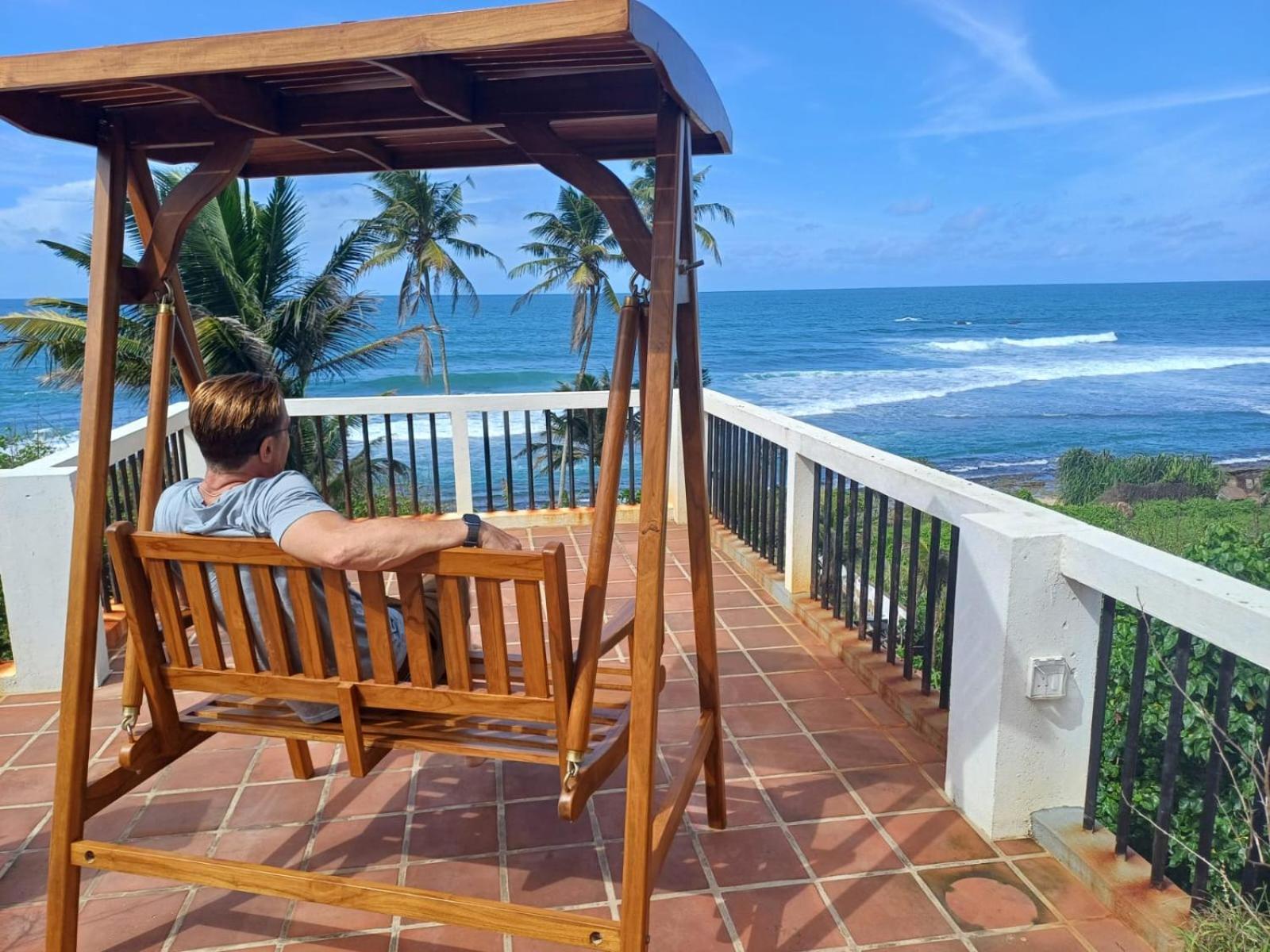Pearldrop Waves Mirissa Hotel Exterior foto